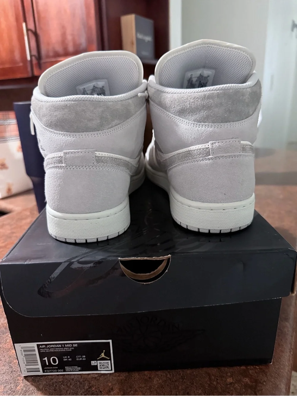 Jordan clean mid